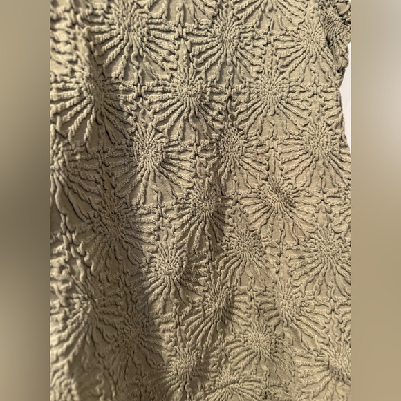 Green Tank Top - Picture 2 of 4